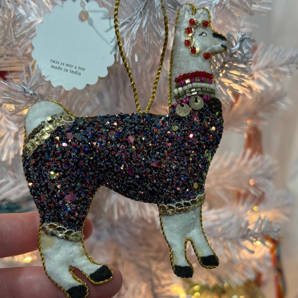 NWT Anthropologie Triangle of Bears Glitter Llama Christmas Ornament - Picture 4 of 5